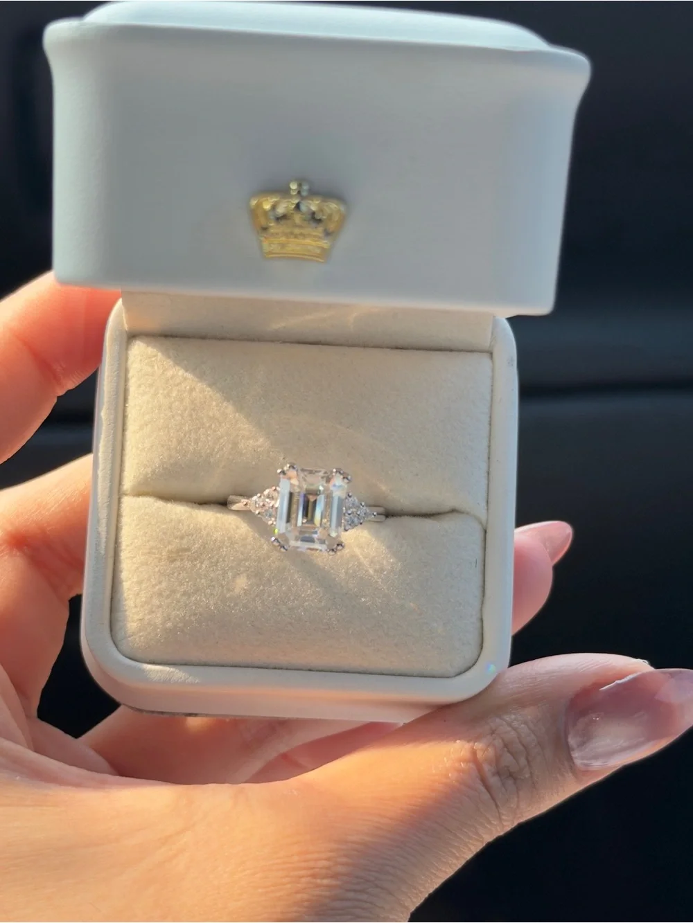 4ct Emerald cut moissanite vvs1 color D engagement ring sz6